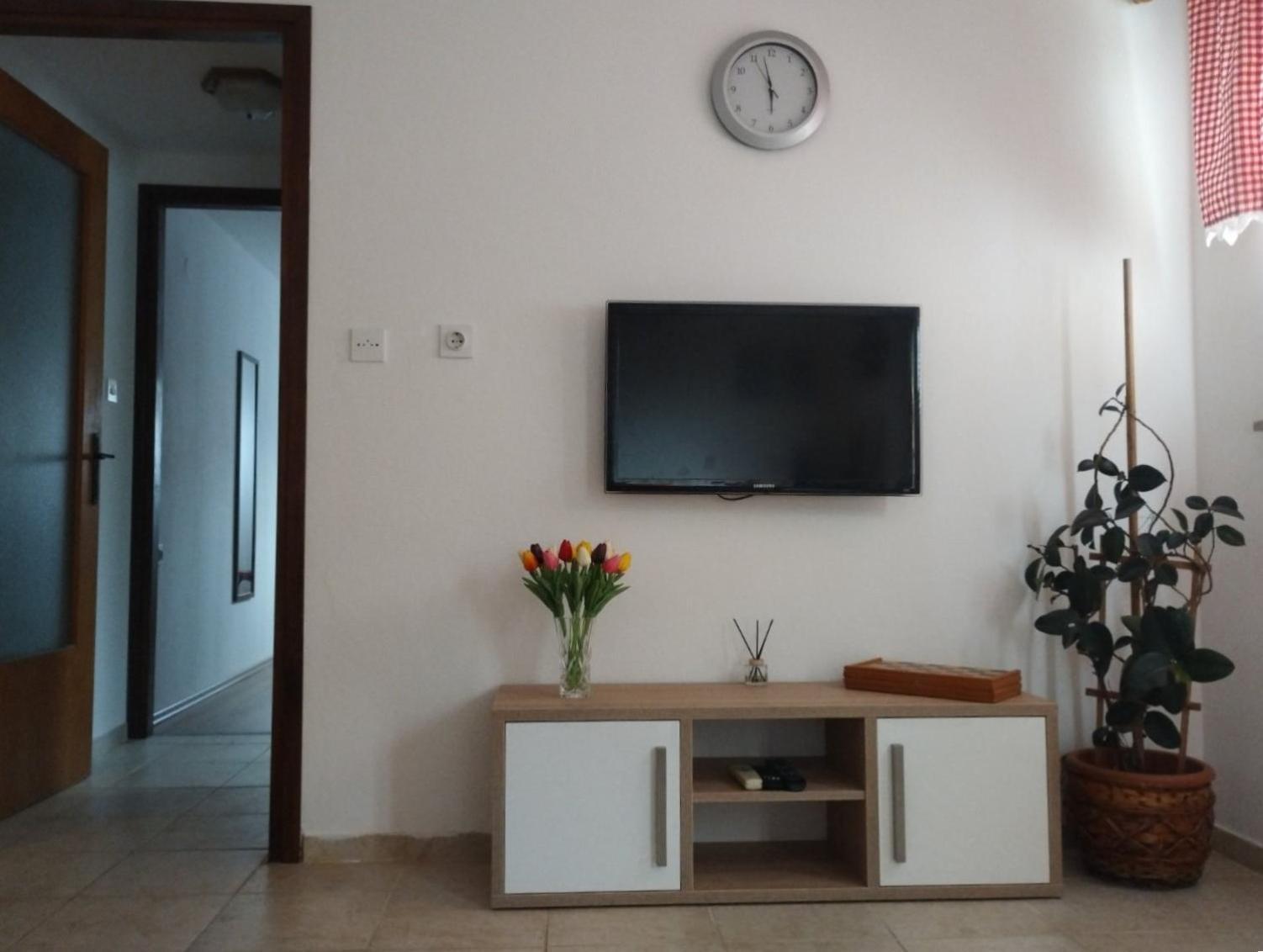 Apartman Tri Palme Gabonjin ภายนอก รูปภาพ