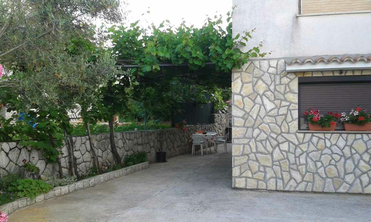Apartman Tri Palme Gabonjin ภายนอก รูปภาพ